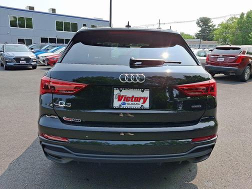 2024 Audi Q3 45 S line Premium
