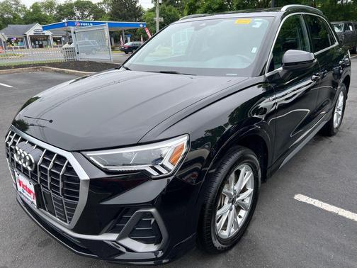2024 Audi Q3 45 S line Premium