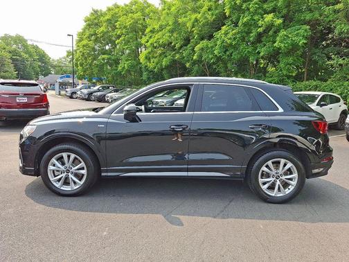 2024 Audi Q3 45 S line Premium