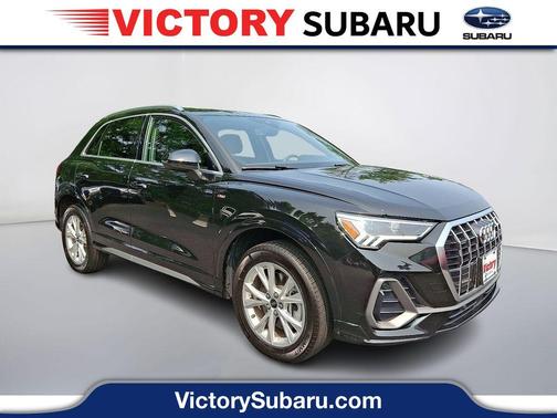 2024 Audi Q3 45 S line Premium