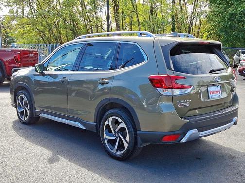 2023 Subaru Forester Touring