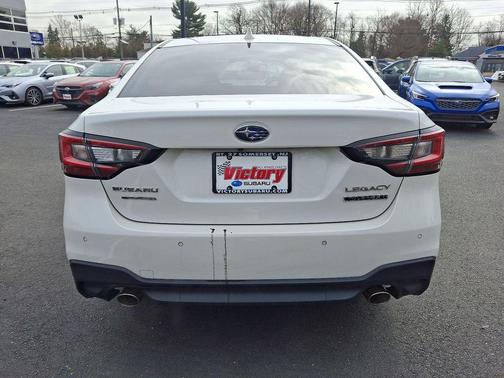 2022 Subaru Legacy Touring XT