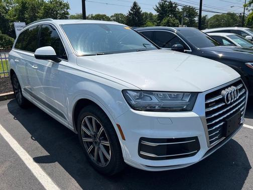 2019 Audi Q7 45 Premium Plus