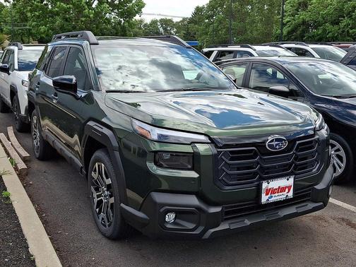 Deep Emerald Green 2026 Subaru Outback Touring XT
