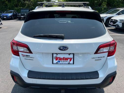2018 Subaru Outback 3.6R Touring