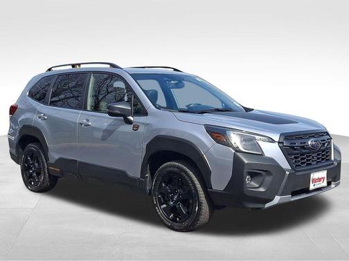 Ice Silver Metallic 2022 Subaru Forester Wilderness
