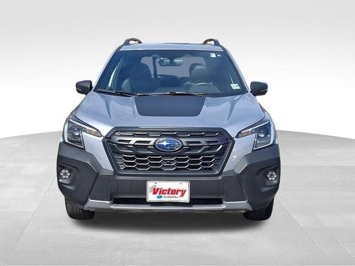 Ice Silver Metallic 2022 Subaru Forester Wilderness
