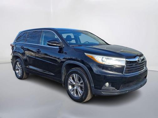 2015 Toyota Highlander LE