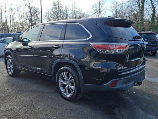 2015 Toyota Highlander LE