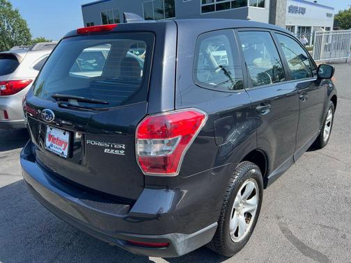2016 Subaru Forester 2.5i