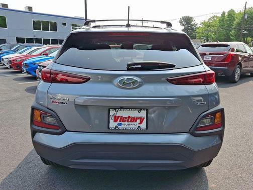 2021 Hyundai KONA SEL