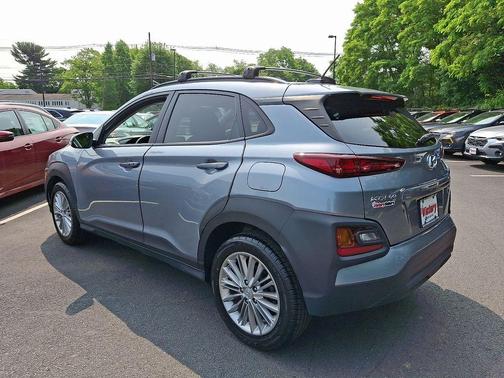 2021 Hyundai KONA SEL