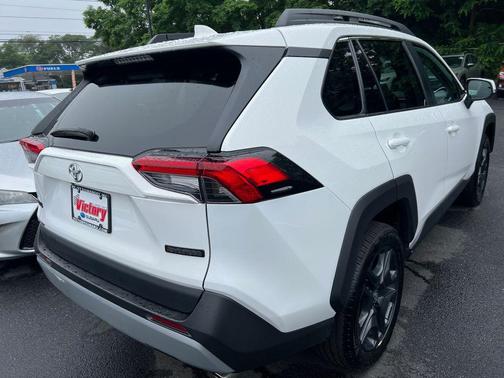 2023 Toyota RAV4 Adventure