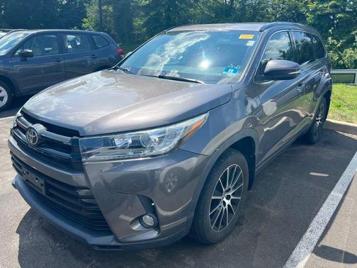 2018 Toyota Highlander SE