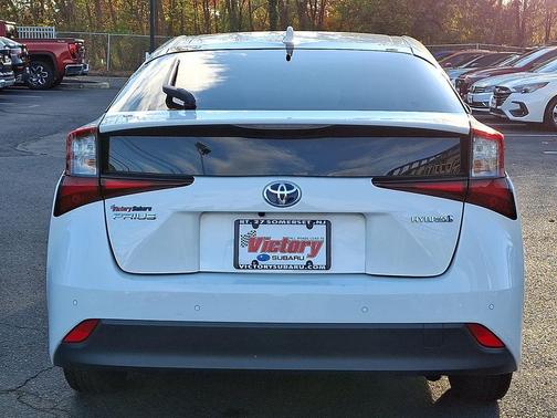 2022 Toyota Prius LE