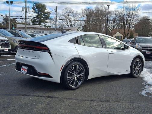 2024 Toyota Prius XLE