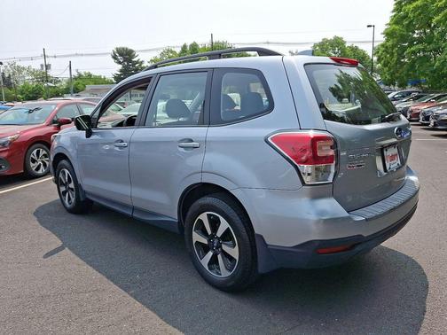 2017 Subaru Forester 2.5i