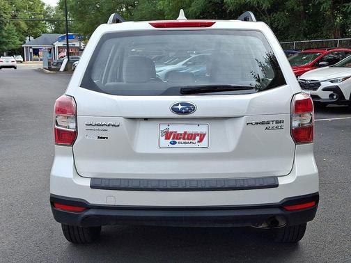 2016 Subaru Forester 2.5i