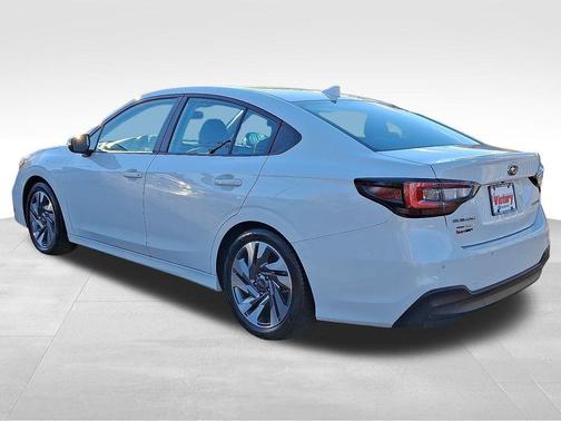 2023 Subaru Legacy 