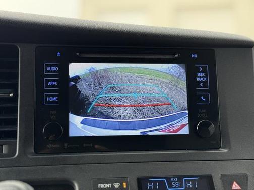 2017 Toyota Sienna LE