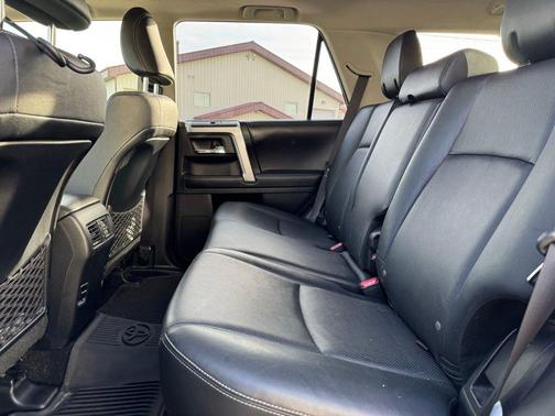 Blizzard Pearl 2016 Toyota 4Runner Limited