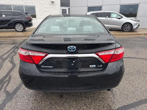 2017 Toyota Camry Hybrid LE