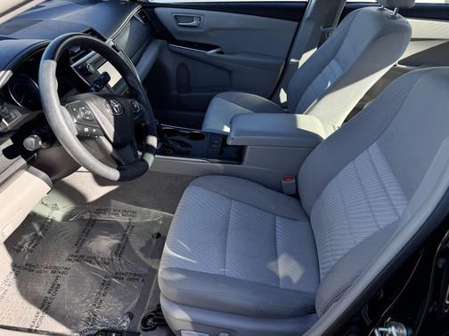 2017 Toyota Camry Hybrid LE