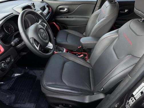 2018 Jeep Renegade Trailhawk
