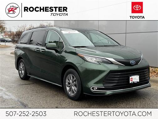 2023 Toyota Sienna XLE