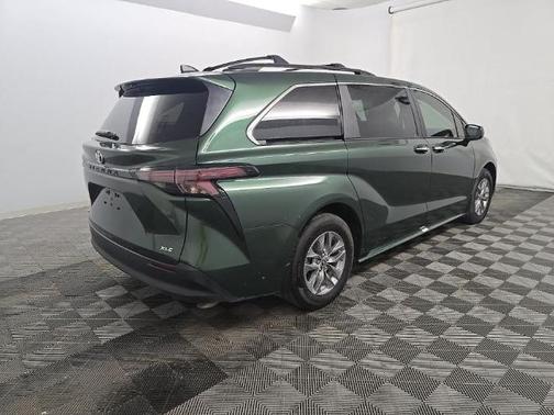 Cypress 2025 Toyota Sienna XLE