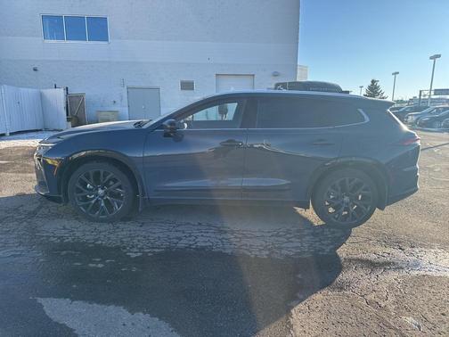 2025 Toyota Crown Signia Limited