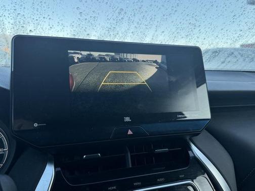 2022 Toyota Venza XLE