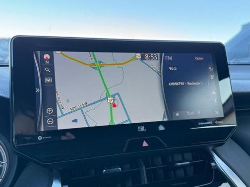 2022 Toyota Venza XLE