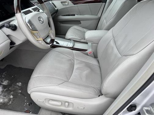 2010 Toyota Avalon Limited