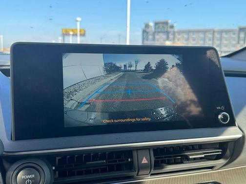 2023 Toyota Prius XLE