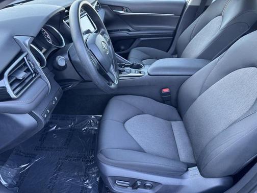 2019 Toyota Camry Hybrid LE