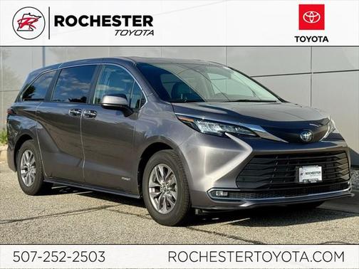 2021 Toyota Sienna XLE 7 Passenger