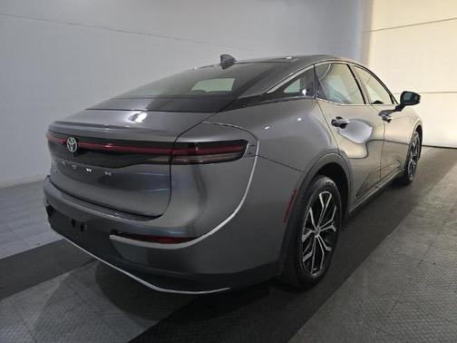 2024 Toyota Crown XLE