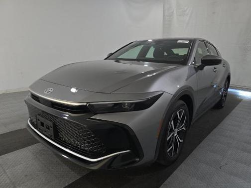 2024 Toyota Crown XLE