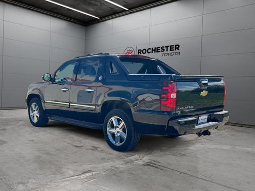 Black 2013 Chevrolet Avalanche LTZ