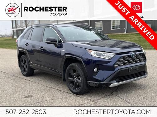 2020 Toyota RAV4 Hybrid SE