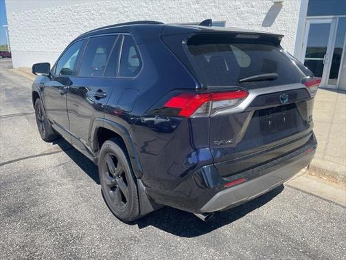 2020 Toyota RAV4 Hybrid SE