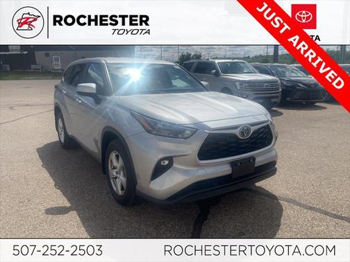 2024 Toyota Highlander LE I4