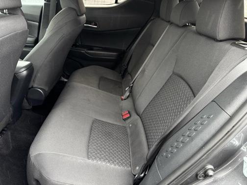 2021 Toyota C-HR LE