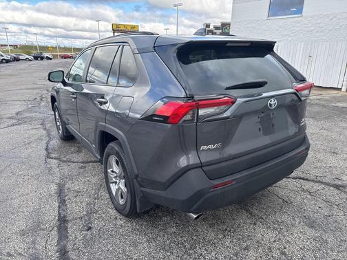 2024 Toyota RAV4 Hybrid XLE
