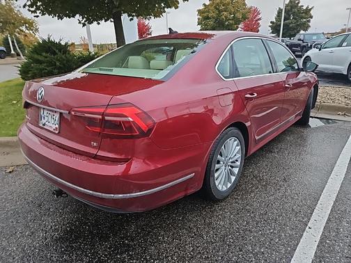 2017 Volkswagen Passat 1.8T SE