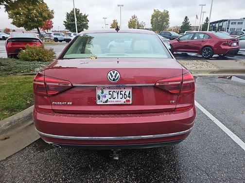 2017 Volkswagen Passat 1.8T SE