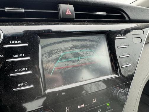 2018 Toyota Camry Hybrid SE