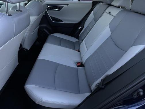 2022 Toyota RAV4 Hybrid Limited