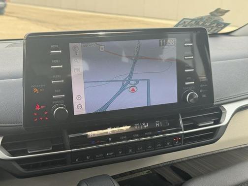 2023 Toyota Sienna Limited